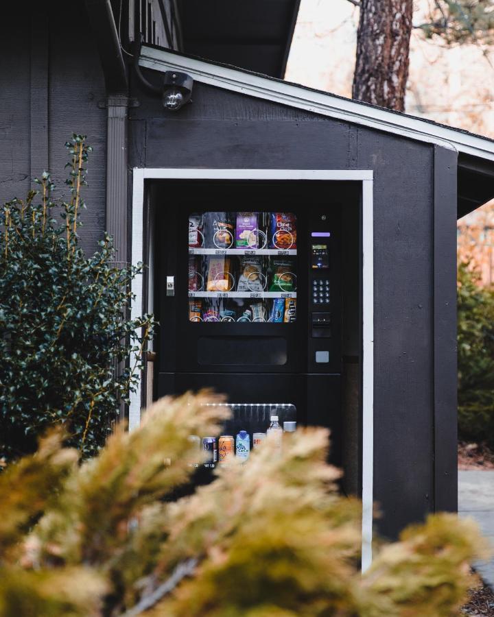 The Fireside Inn Idyllwild Εξωτερικό φωτογραφία